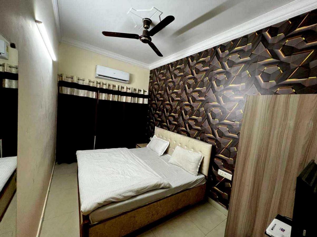 Hotel Anand Амритсар Екстериор снимка