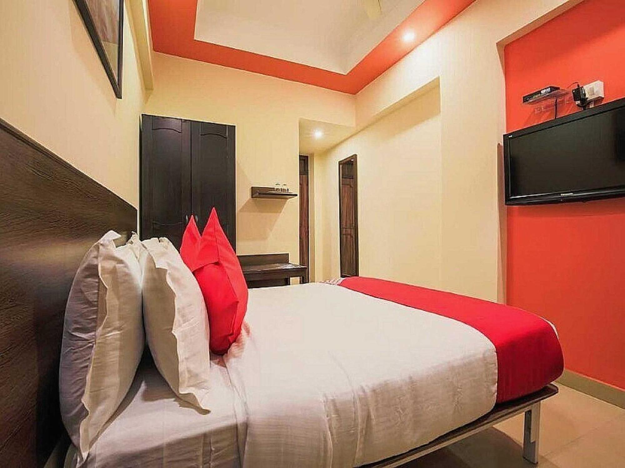 Hotel Anand Амритсар Екстериор снимка