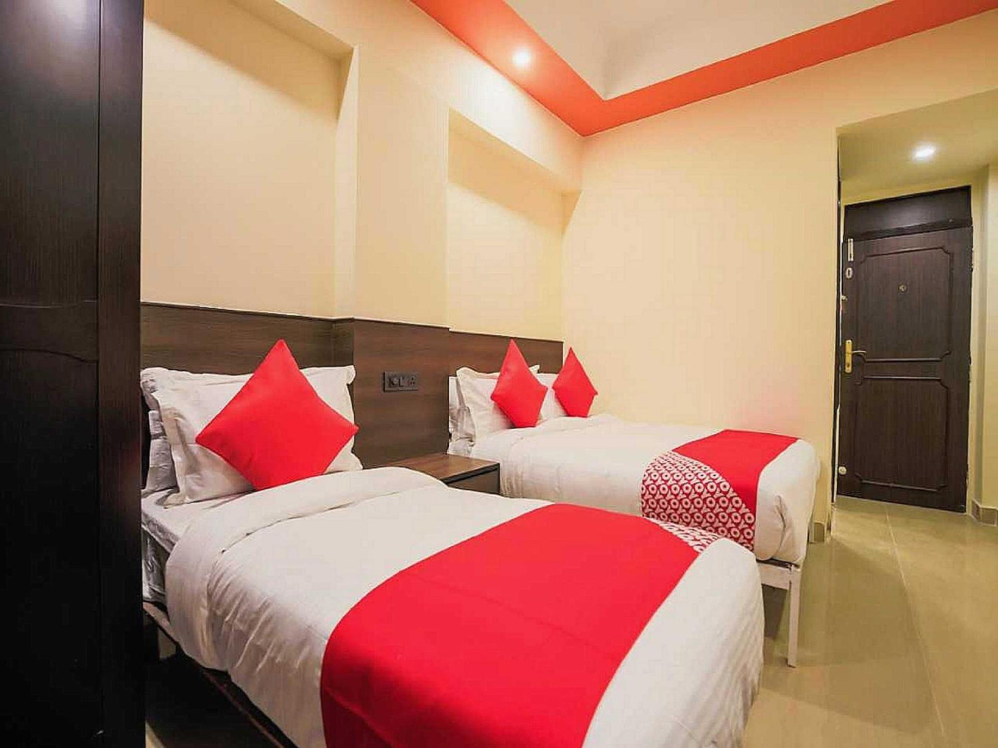 Hotel Anand Амритсар Екстериор снимка