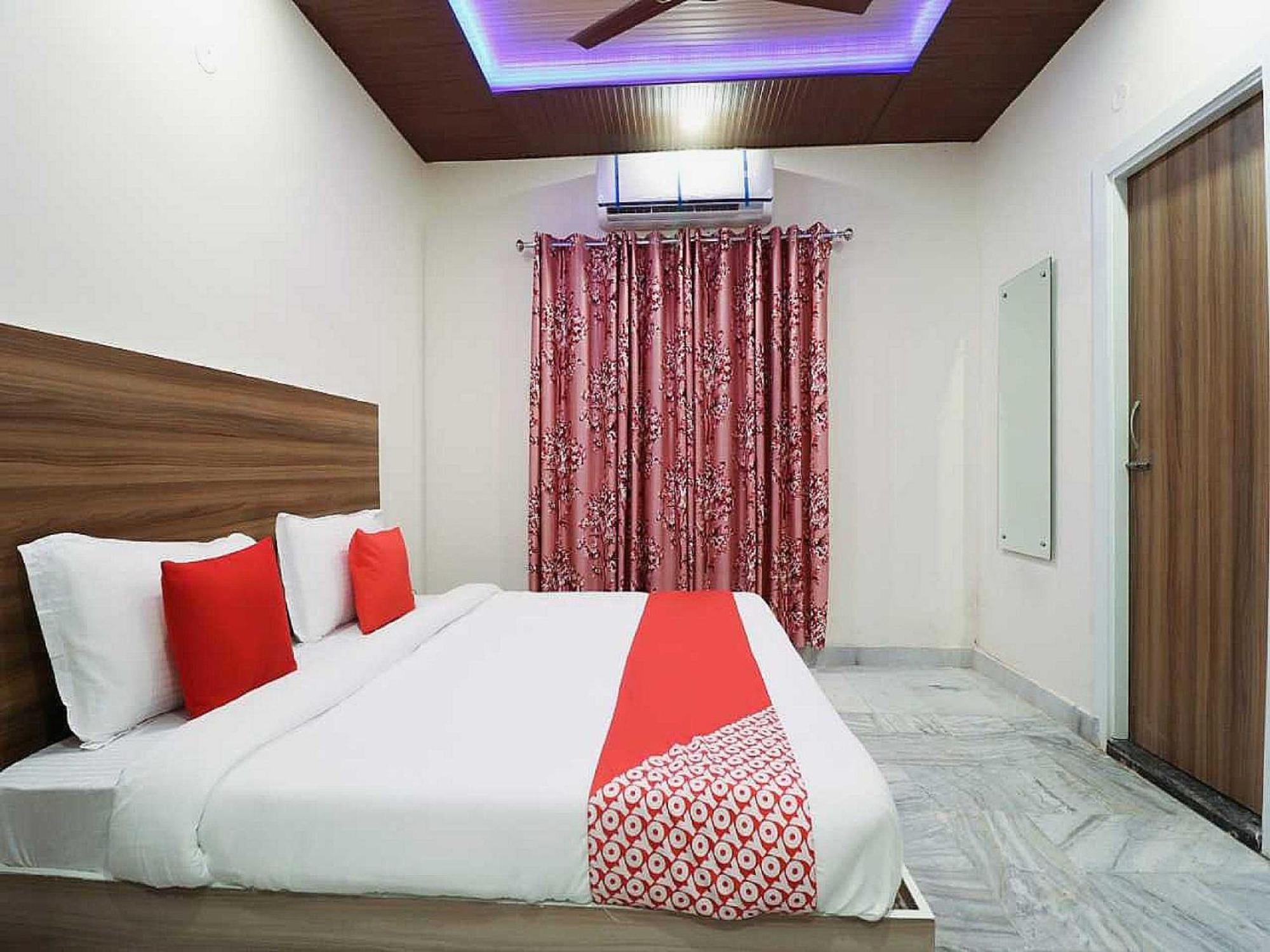 Hotel Anand Амритсар Екстериор снимка